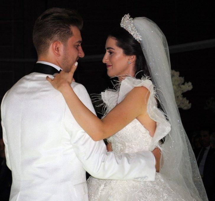 Meclis Başkanı Yazıcıoğlu oğlunu evlendirdi G4