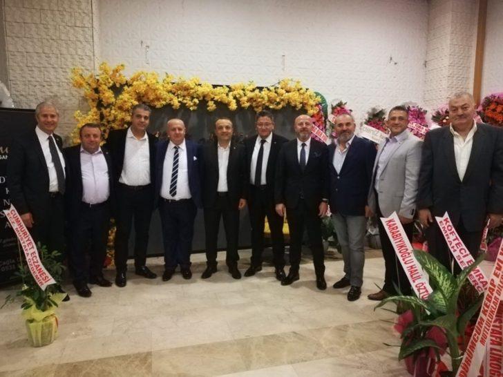 Meclis Başkanı Yazıcıoğlu oğlunu evlendirdi G5