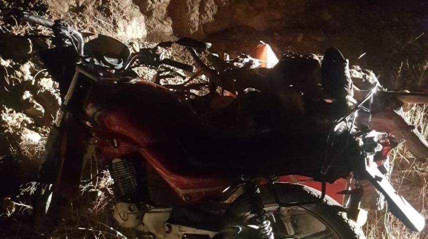 Sepetli motosiklet takla attı:  1 yaralı