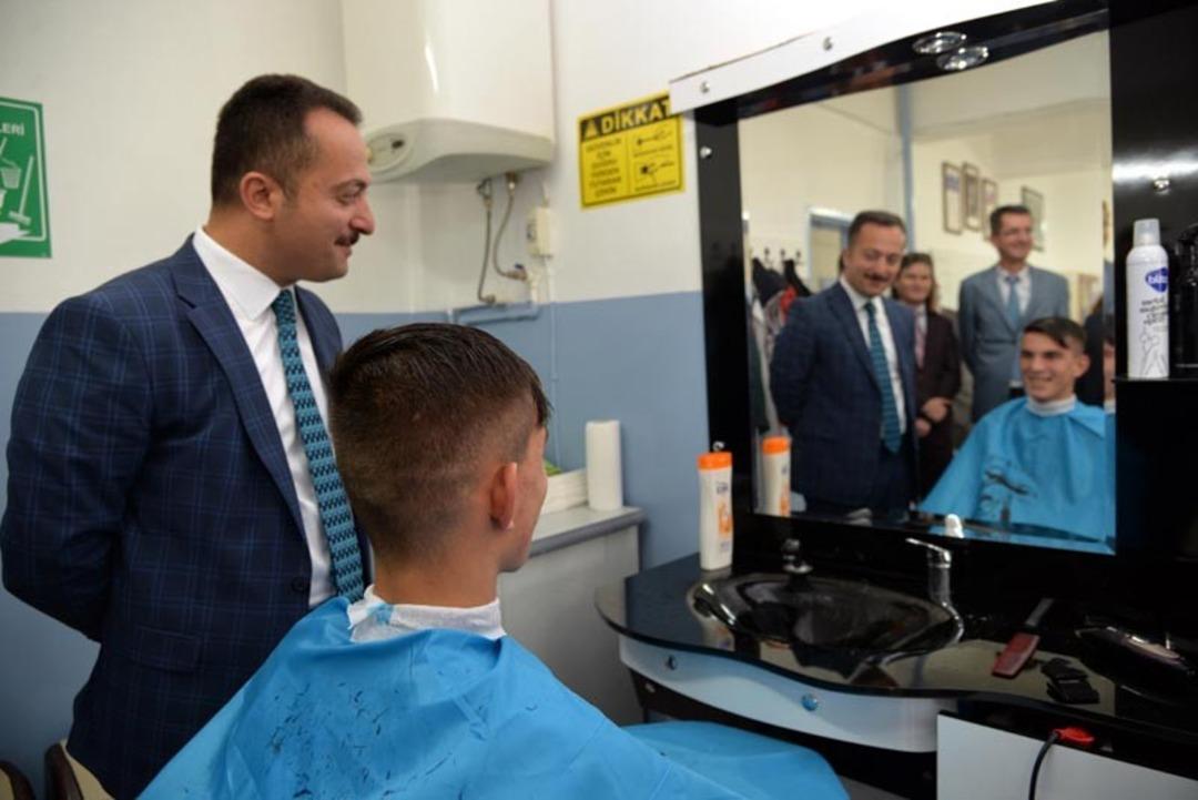 Vali Şent&uuml;rk&rsquo;ten Mesleki Eğitim Merkezi&rsquo;nde inceleme