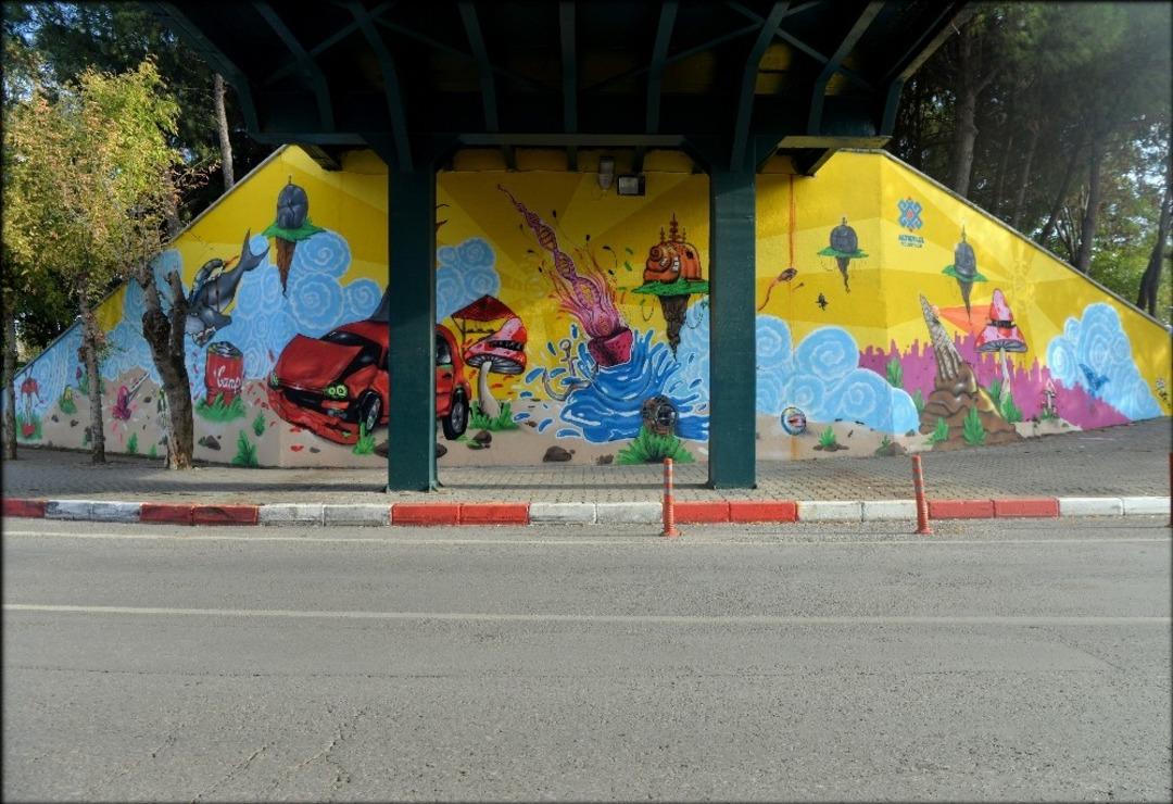 Altıeyl&uuml;l&rsquo;de duvarlar renkleniyor