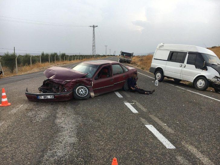 Yavuzeli’nde trafik kazası: 2 yaralı G2