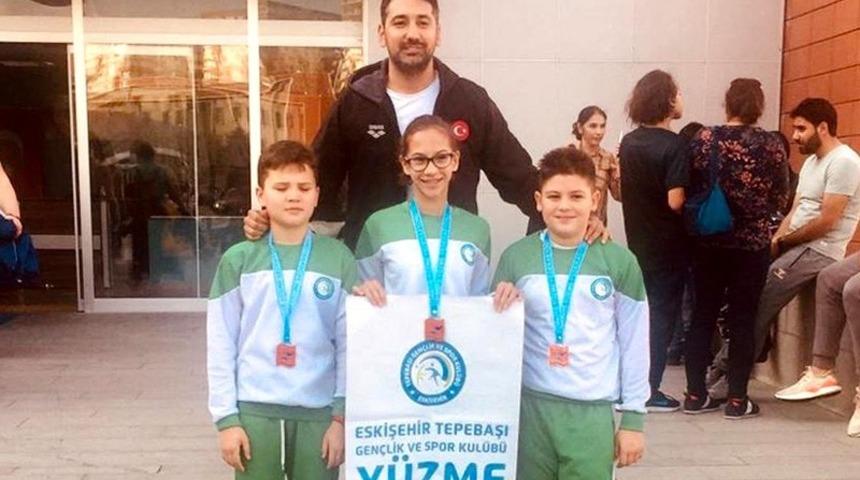 Tepebaşı&rsquo;nın y&uuml;z&uuml;c&uuml;leri finale gidiyor