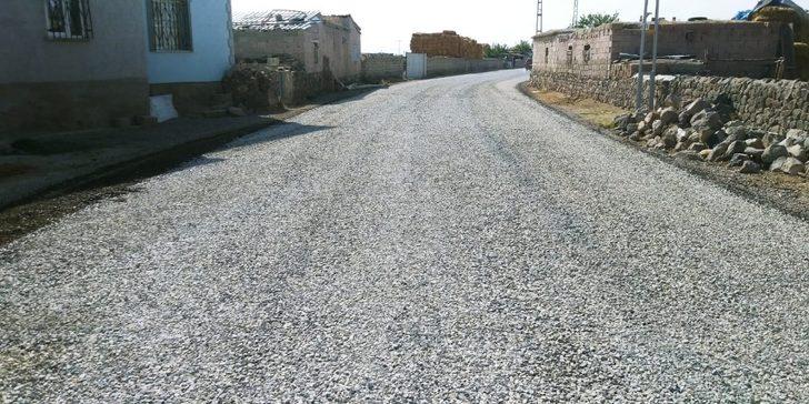 Sindelhöyük mahallesindeki asfaltlama çalışmaları devam ediyor G2