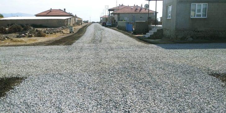 Sindelhöyük mahallesindeki asfaltlama çalışmaları devam ediyor G3