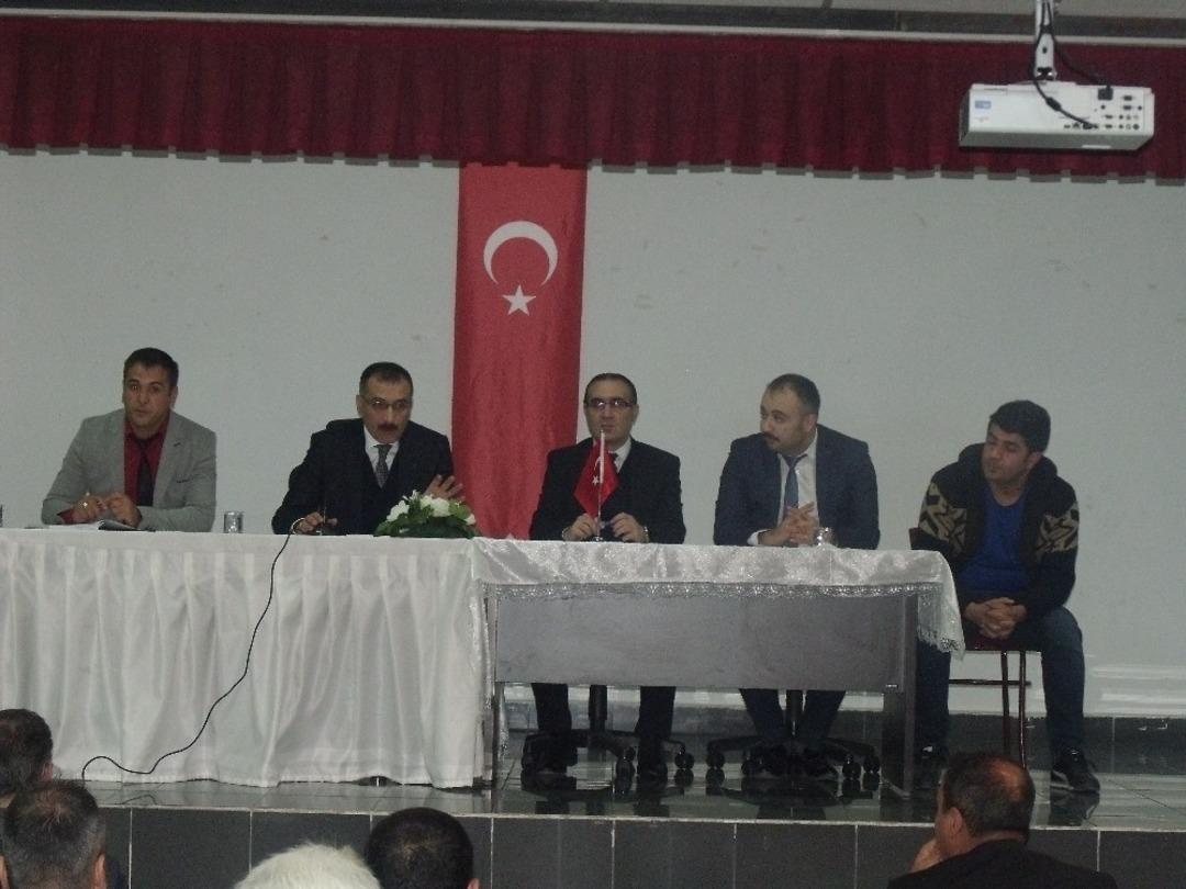 Kaymakam &Ccedil;elik muhtarlarla bir araya geldi