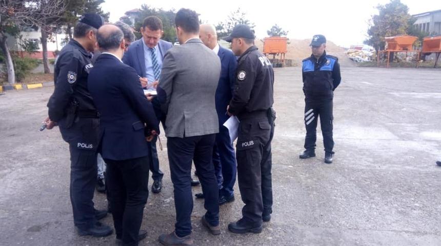 &Uuml;rkmezer&rsquo;den yeni kaymakamlık binası sahasında inceleme