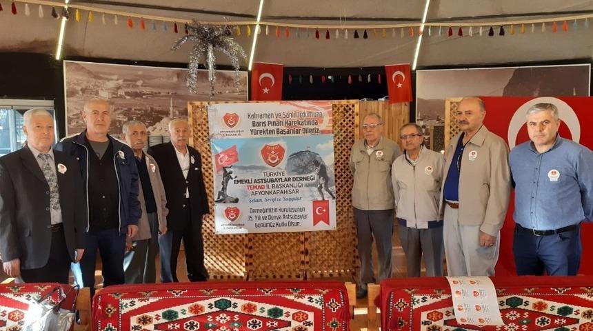 Emekli astsubaylardan Mehmet&ccedil;iğe destek