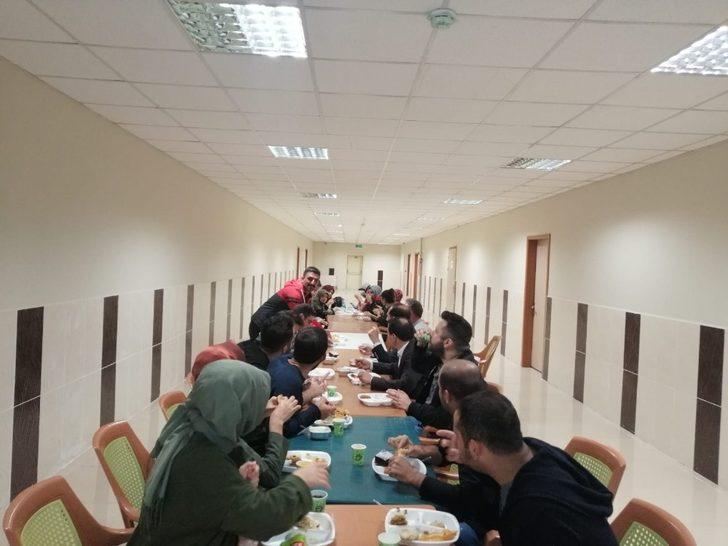 Öğrencilerden, ihtiyaç sahibi aileler için kermes G3