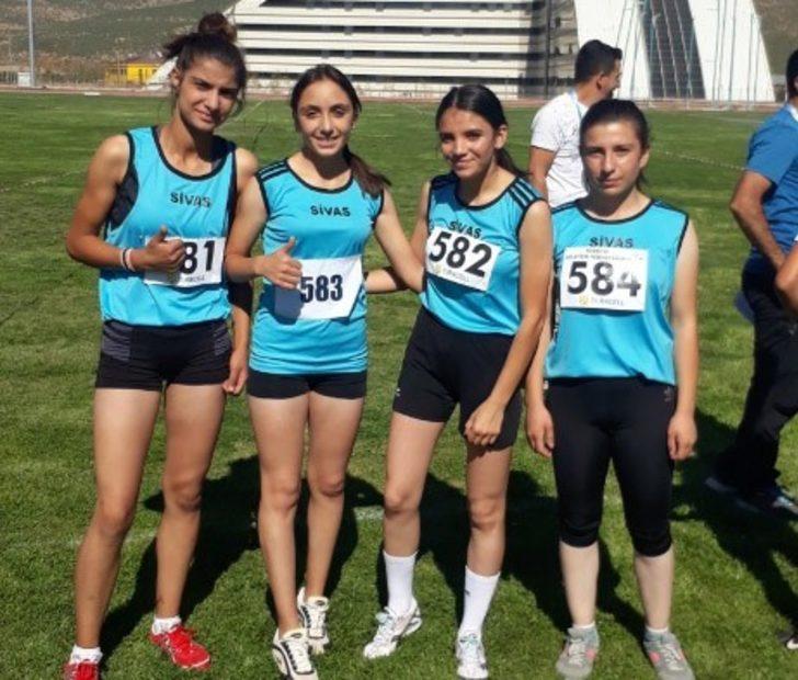 Sivaslı atletler Bingöl’den derece ile döndü G1