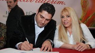 'Elimi evlendikten sonra tutturdum!'