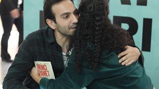 Ünlü oyuncu Buğra Gülsoy, Birinci Kıyamet-Güneşin Battığı Yer kitabı için imza günü düzenledi