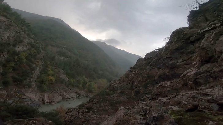 Karabük'te drone kurtarma operasyonu! Uçuruma tırmandılar G3