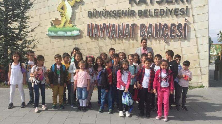 Yozgatlı minik &ouml;ğrencilerden Kayseri gazesi