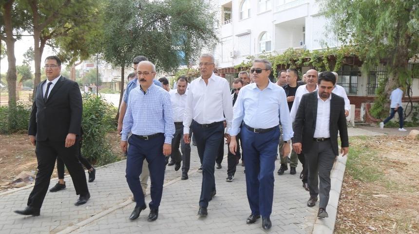 Başkan Tarhan, Elvan&rsquo;ı misafir etti