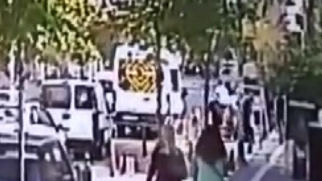 Büyükçekmece'de 3 yaşındaki kız çocuğu minibüs altında can verdi 