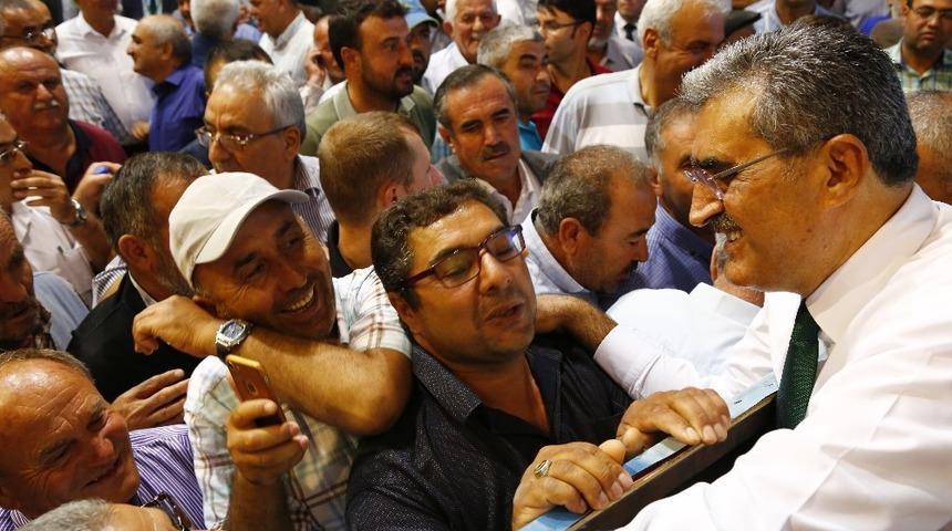 Başkan Konuk: “Bahane üretmiyor, çare üretiyoruz, üreticimizi desteksiz bırakmıyoruz”