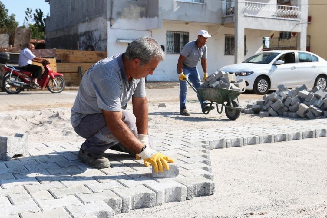 Efeler Belediyesi Merkez Yenik&ouml;y&rsquo;de park &ccedil;alışmalarına başladı