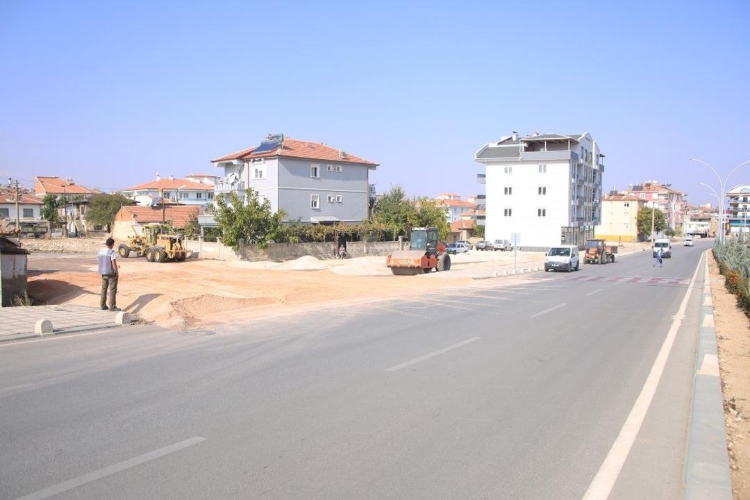 Karaman Belediyesinde kaldırım ve asfalt &ccedil;alışmaları