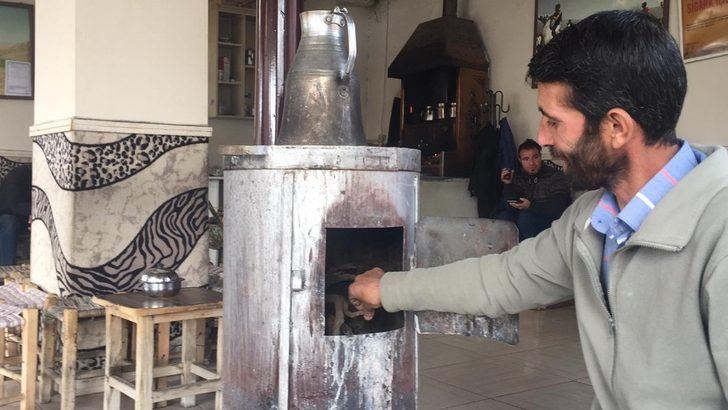 Soğuk hava etkisini gösterdi, Karlıova’da sobalar kuruldu G3