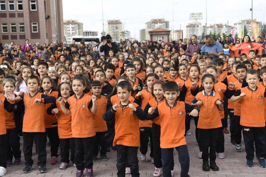 &rsquo;Spor A.Ş. Bizim Okulda&rsquo; etkinliği devam ediyor