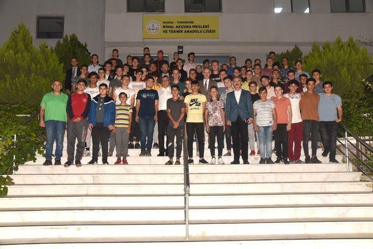 Vali Deniz, pansiyonda kalan öğrenciler ile buluştu G3