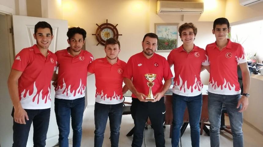 Şampiyonlar D&uuml;zce&rsquo;ye d&ouml;nd&uuml;