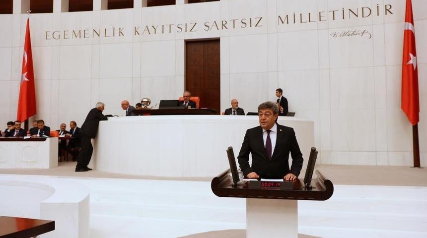 İYİ Parti Kayseri Milletvekili Dursun Ataş, &ccedil;ift&ccedil;ilerin sorununu Meclis&rsquo;e taşıdı