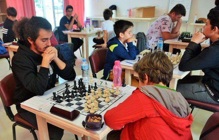 Cumhuriyet kutlamaları Satranç Turnuvası ile başladı G4