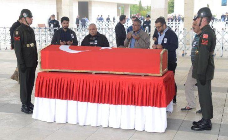 Barış Pınarı Harekatı şehidi Umut Coşkun'a acı veda! Gelinliğiyle son yolculuğuna uğurladı G3