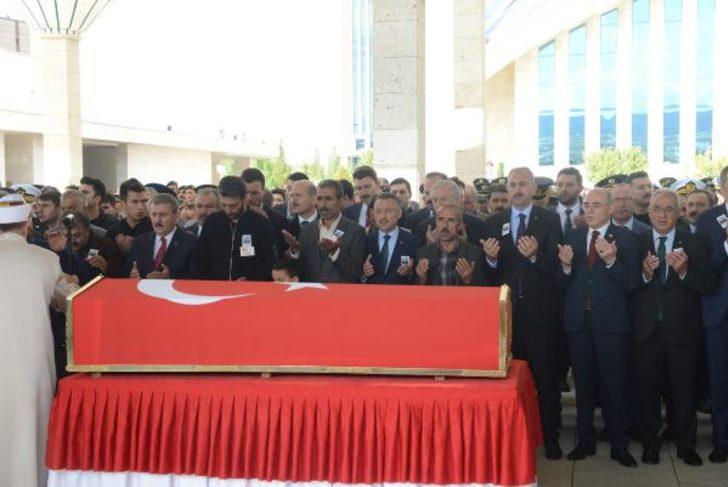 Barış Pınarı Harekatı şehidi Umut Coşkun'a acı veda! Gelinliğiyle son yolculuğuna uğurladı G4