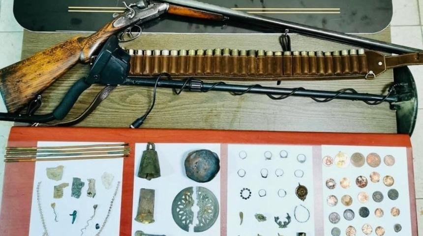 Bilecik’te tarihi eser kaçakçısı suçüstü yakalandı