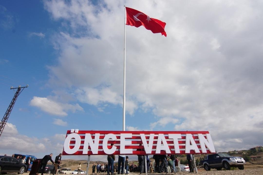 Evlik k&ouml;yl&uuml;lerinden Barış Harekatı&rsquo;na destek