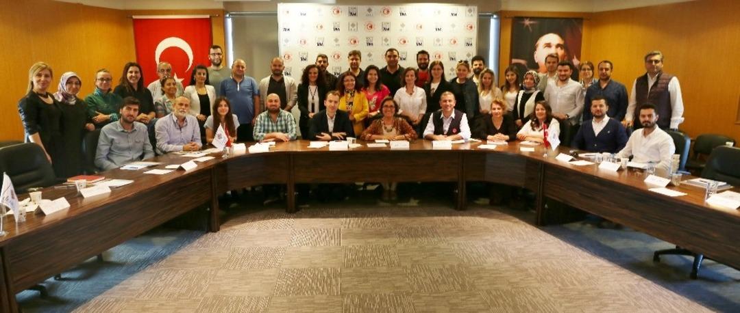 DENİB&rsquo;de &lsquo;Fark Oluşturan Y&ouml;netici Etkin Y&ouml;neticilik Becerilerini Geliştirme Eğitimi&rsquo;