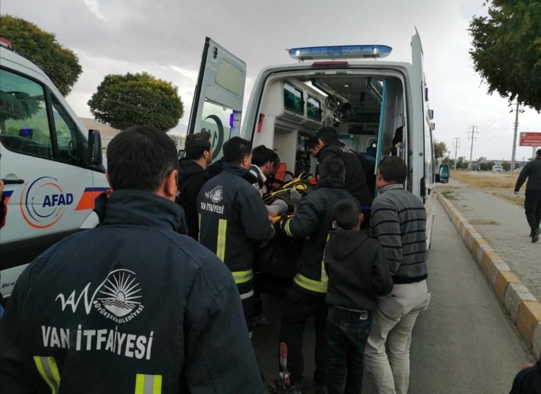 Van&rsquo;da trafik kazası; 3 yaralı