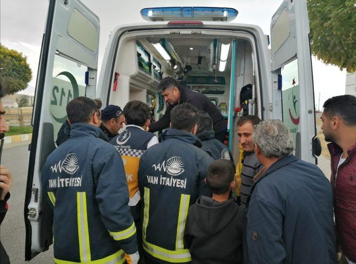 Van’da trafik kazası; 3 yaralı G4