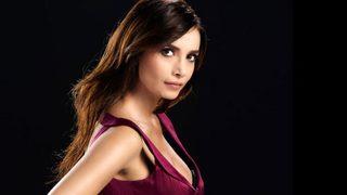 Songül Öden kısa saçlı yeni imajıyla şaşırttı!  