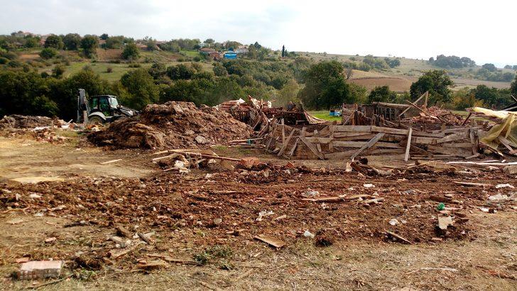 Yaşlı kadını yıkan karar! Yere kapanıp ağladı G3