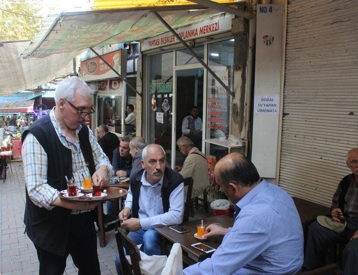 Çay ocağına verdiği isim büyük ilgi görüyor G3