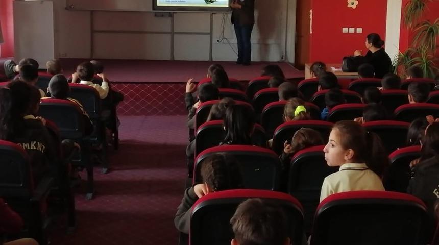 &Ouml;ğrencilere y&ouml;nelik &ldquo;Biyolojik &ccedil;eşitlilik&rsquo;&rsquo; eğitimleri devam ediyor