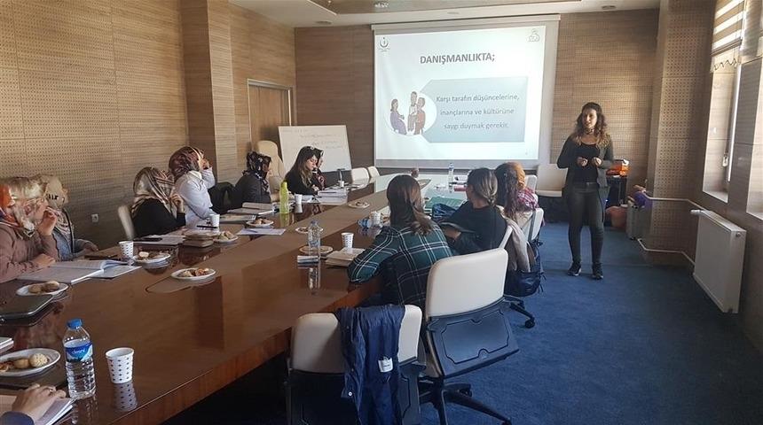 Bayburt&rsquo;ta &ldquo;Anne s&uuml;t&uuml;&rdquo; eğitimi verildi