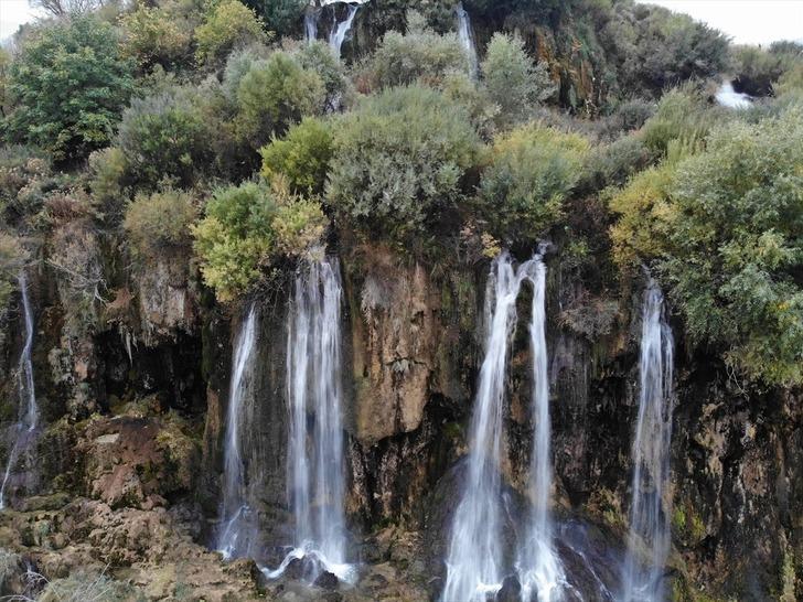 'Anlatılandan çok daha güzel!' Girlevik Şelalesi'ni gören hayran kalıyor G3