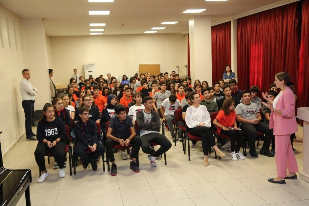 GKV&rsquo;de AFS K&uuml;lt&uuml;rlerarası Program Anlatıldı