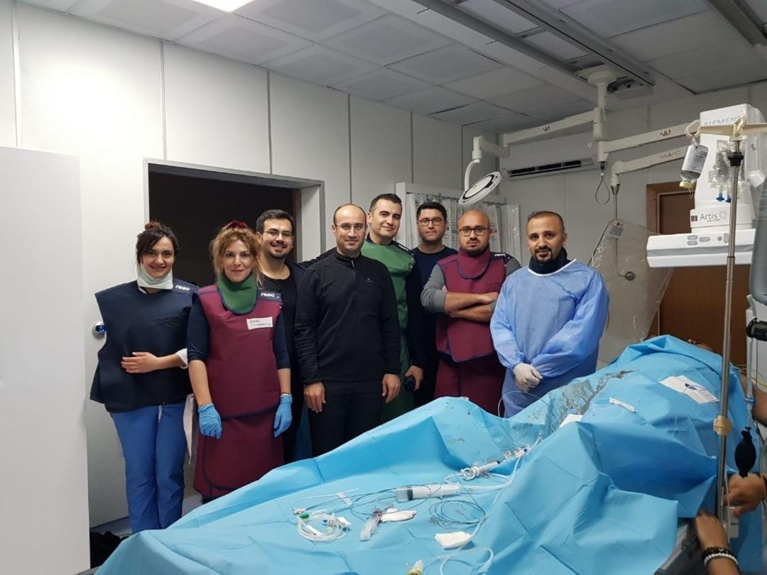 Kurulumu tamamlanan &ldquo;3. Basamak Kalp Damar Yoğun Bakım &Uuml;nitesi&rdquo;nde ilk anjiyo yapıldı