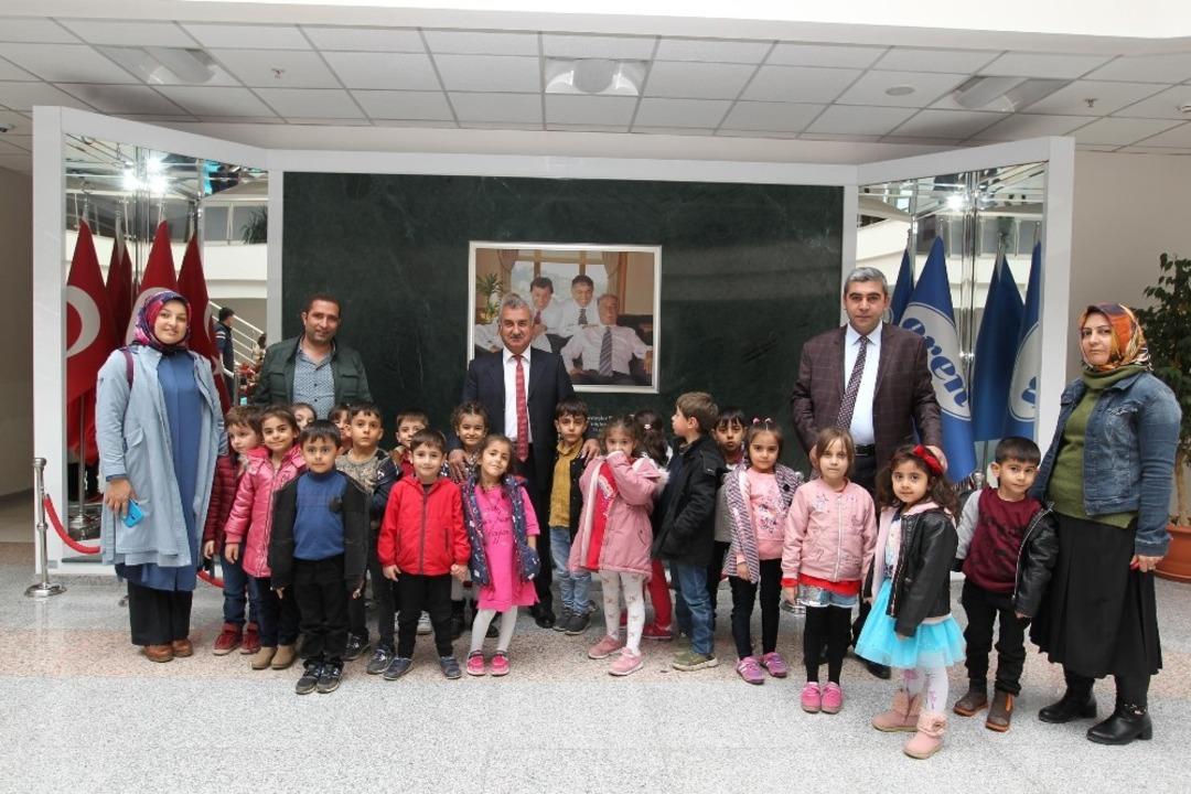 Faki Teyran Anaokulundan BE&Uuml;&rsquo;ye ziyaret