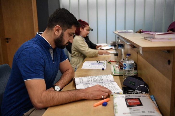 Yaşar Kemal Kütüphanesi’ne her kesimden büyük ilgi G2