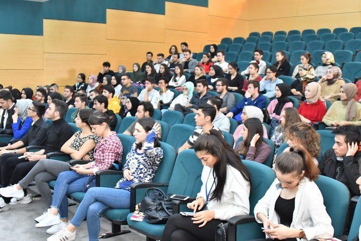 Öğrencilere etkili iletişim anlatıldı G1