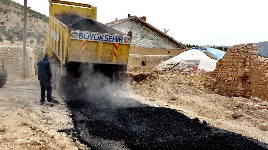 Yazıhan’da asfalt sevinci