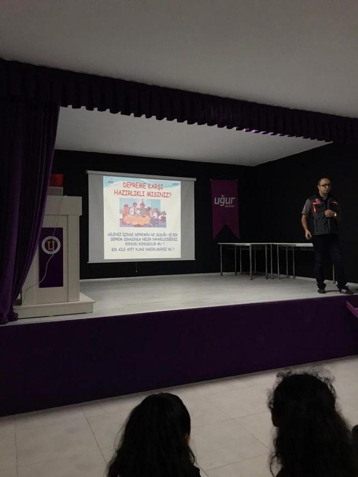 Uğurlu öğrencilere AFAD ekibi depremi anlattı G3