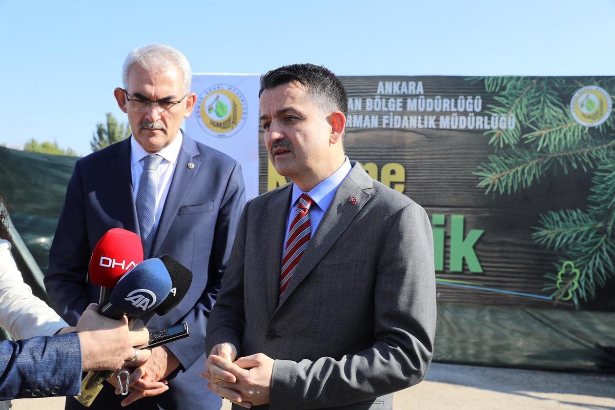 Bakan Pakdemirli: Yeni personelle cari a&ccedil;ığı 1 milyar dolar azaltmayı hedefliyoruz